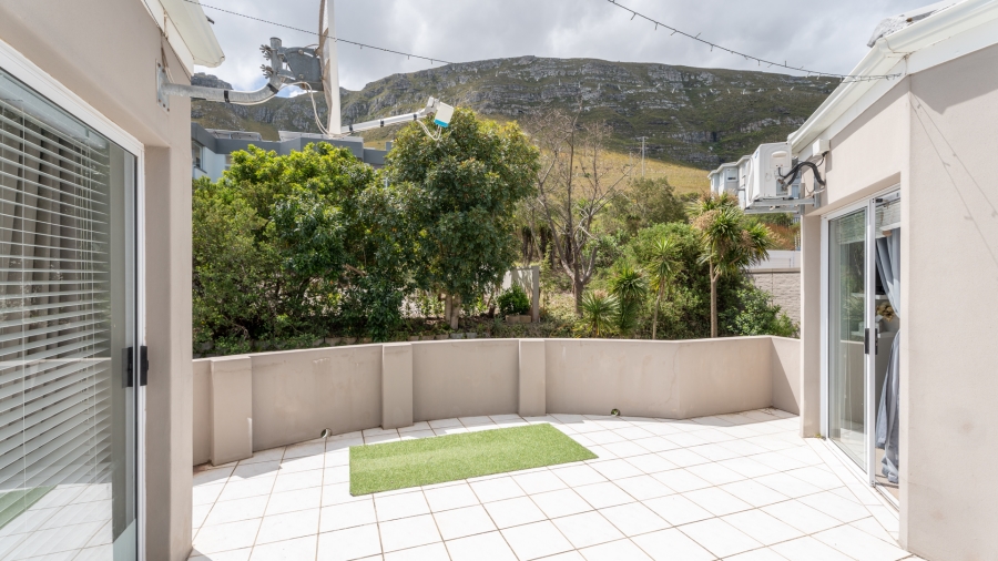 4 Bedroom Property for Sale in Hermanus Heights Western Cape